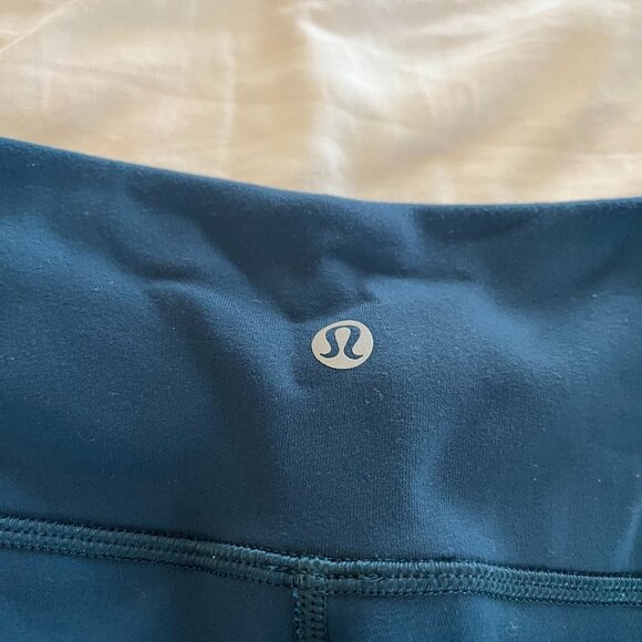 Lululemon Cropped Leggings - Picture 7 of 8